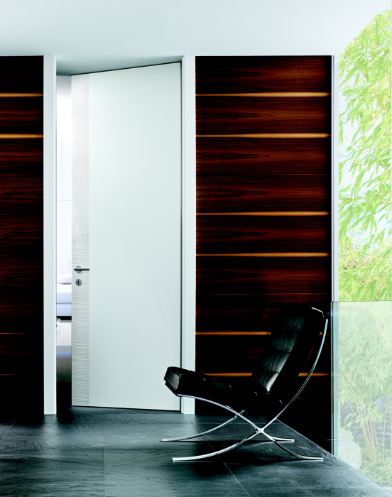 KUNEX Image_hochf.Carma 02_Weiß_Einsatz_raumhoch